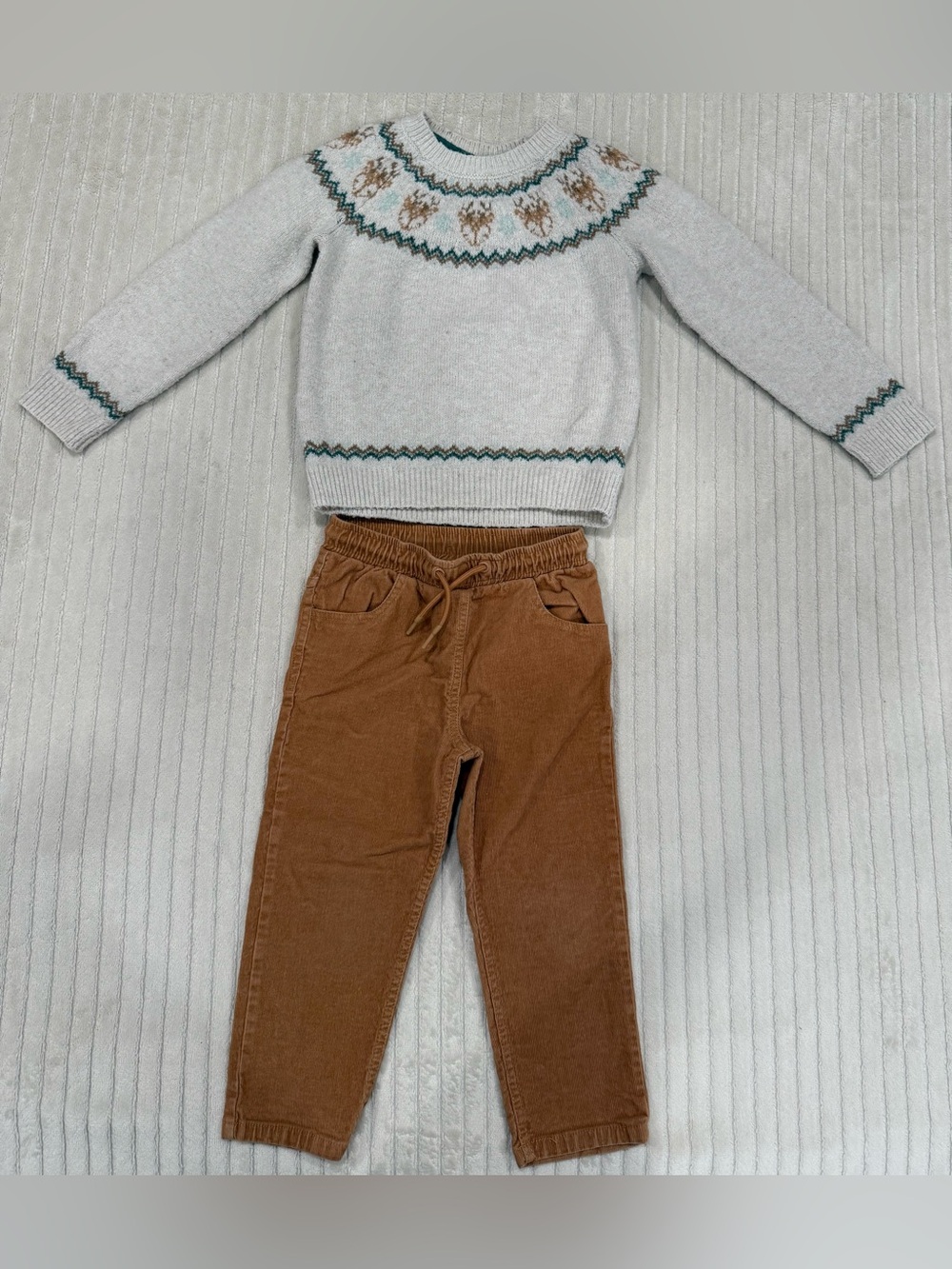 Tommy Bahama Kids Reindeer Sweater & Khaki Corduroy Pants Matching Set size 2T